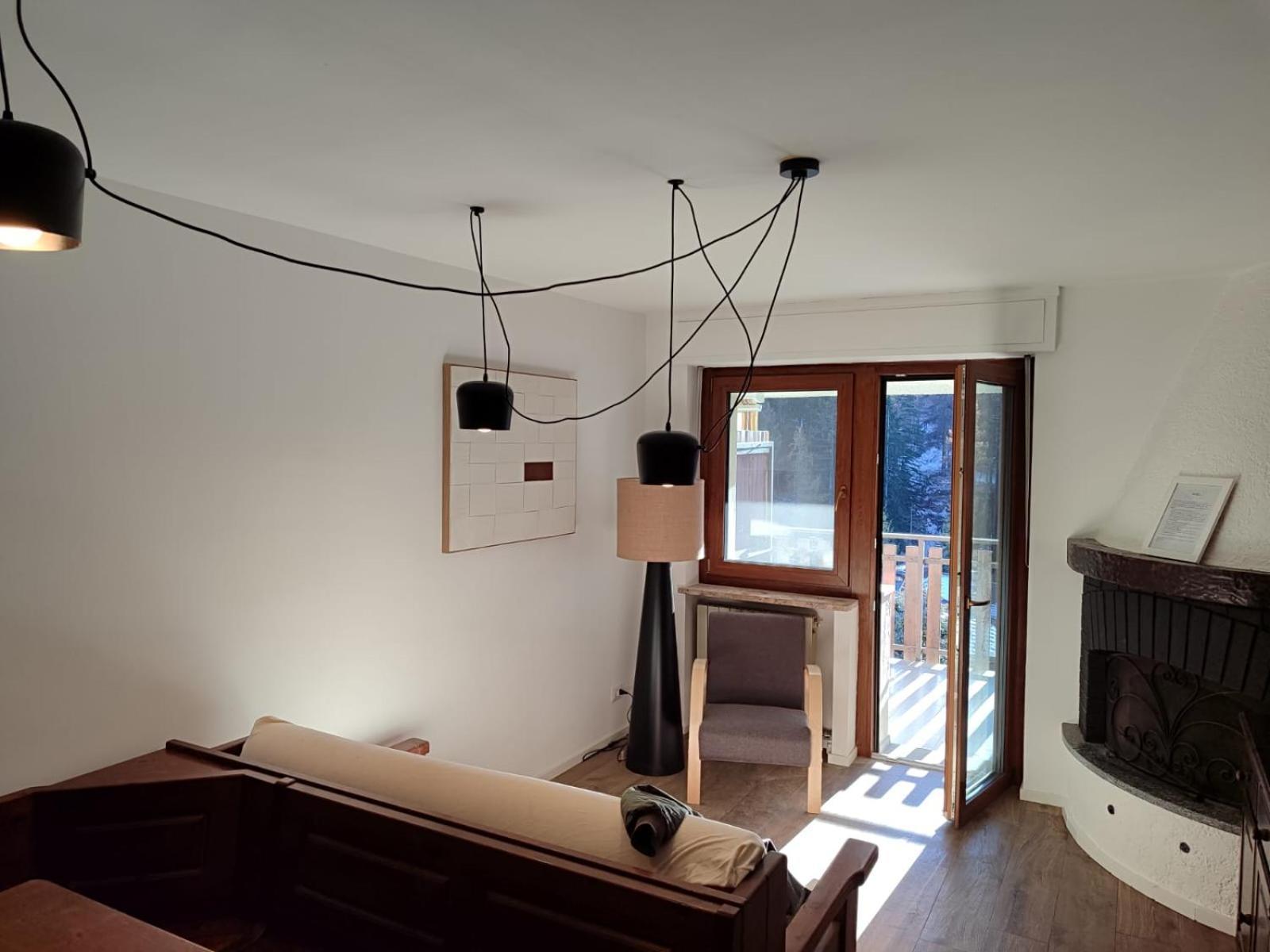 Appartamento Con Vista - Nuova Ristrutturazione Oulx エクステリア 写真